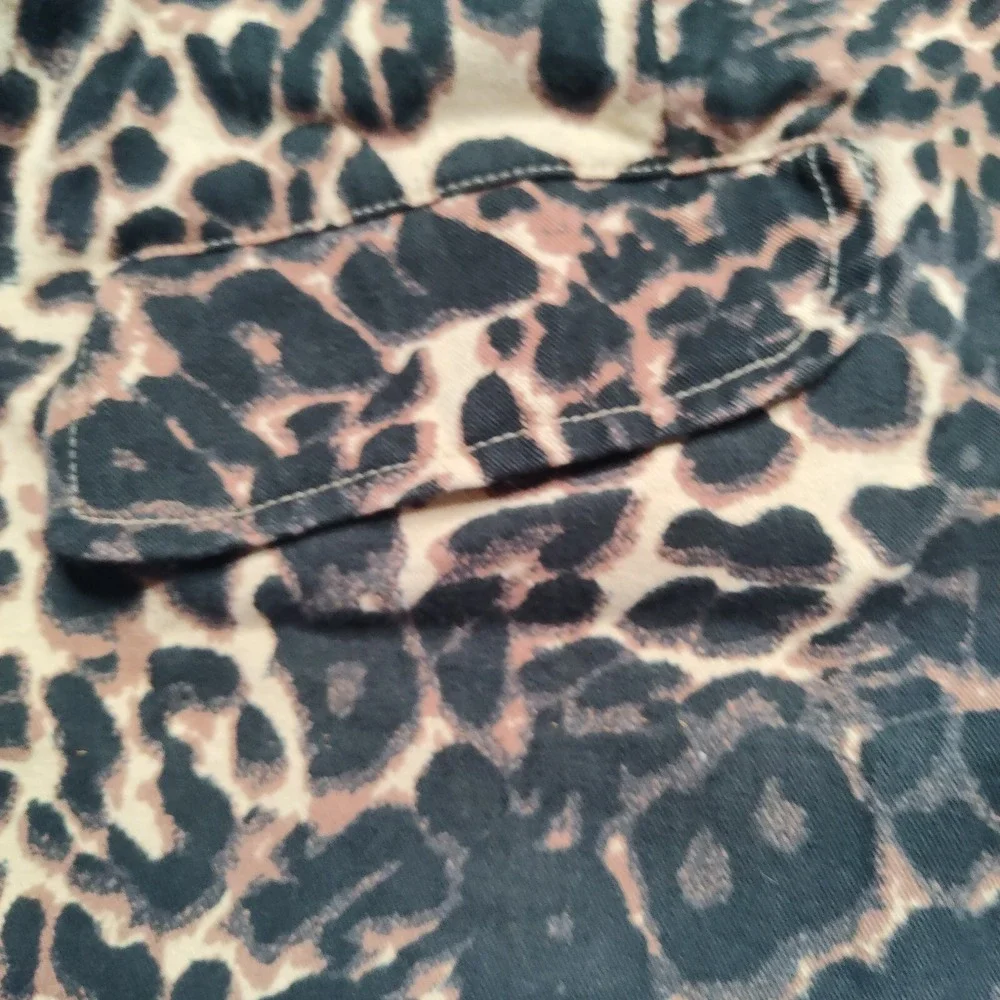 ROAMANS Women Large Leopard‎ Print Cotton Long Sleeve Button Up Jacket